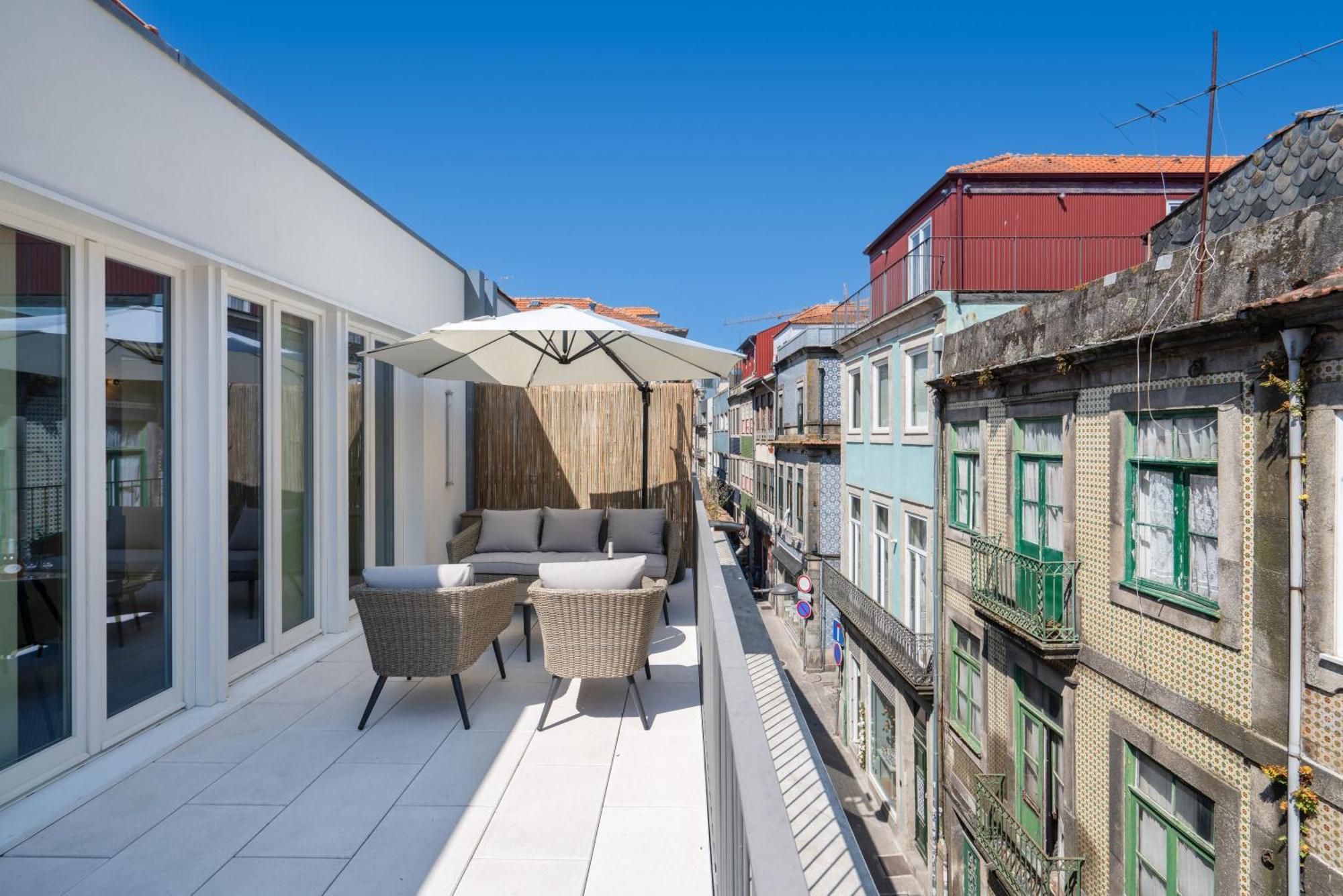 포르투 Host Wise - Luxurious Private Flats - Balcony 아파트 객실 사진