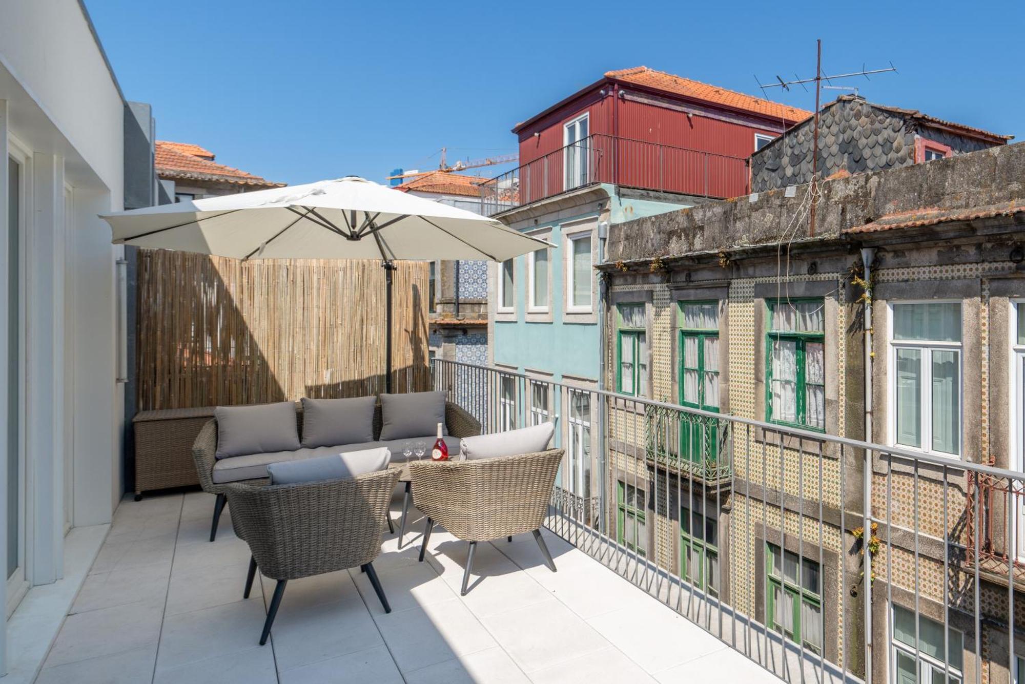 포르투 Host Wise - Luxurious Private Flats - Balcony 아파트 객실 사진